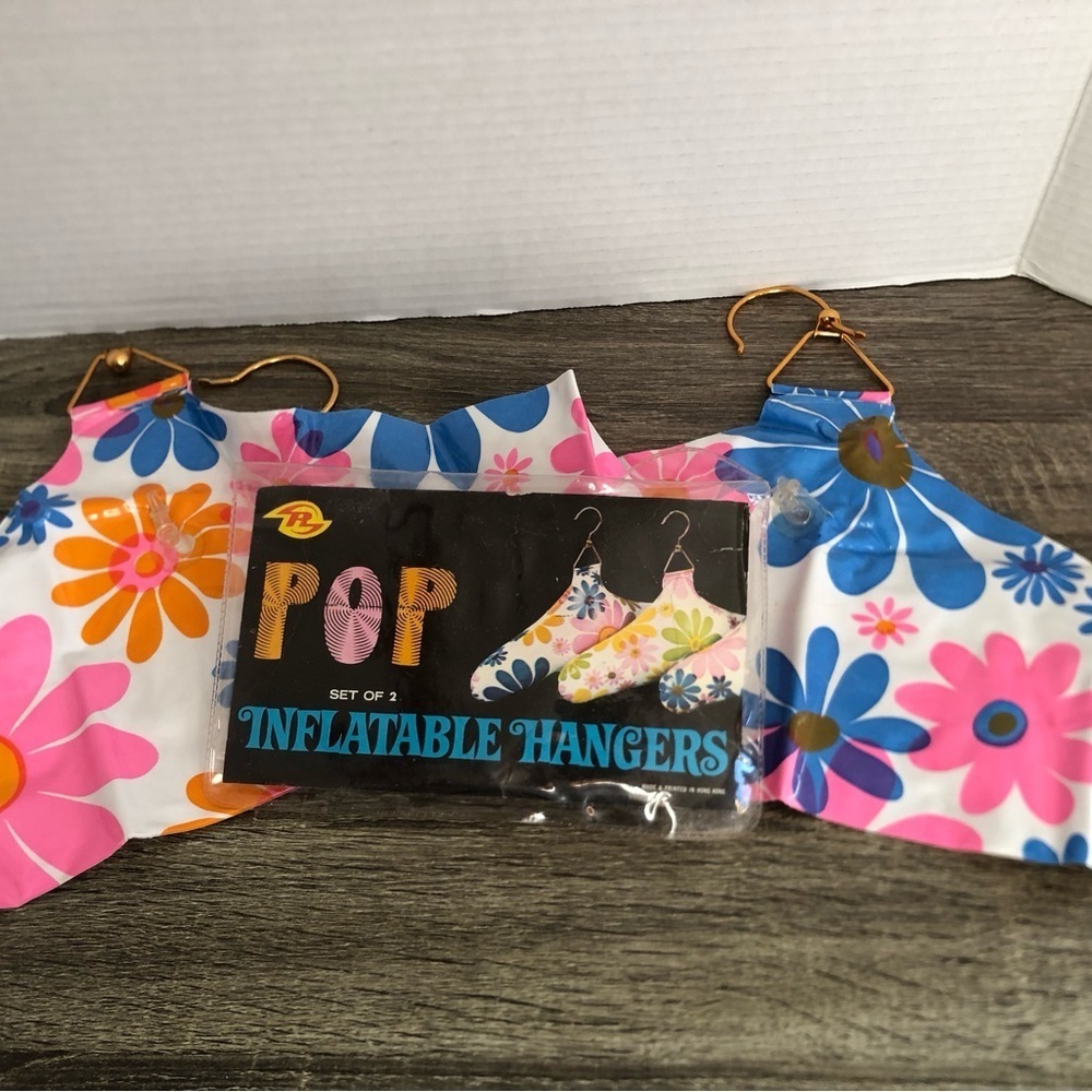 Vtg Floral Inflatable Hangers
